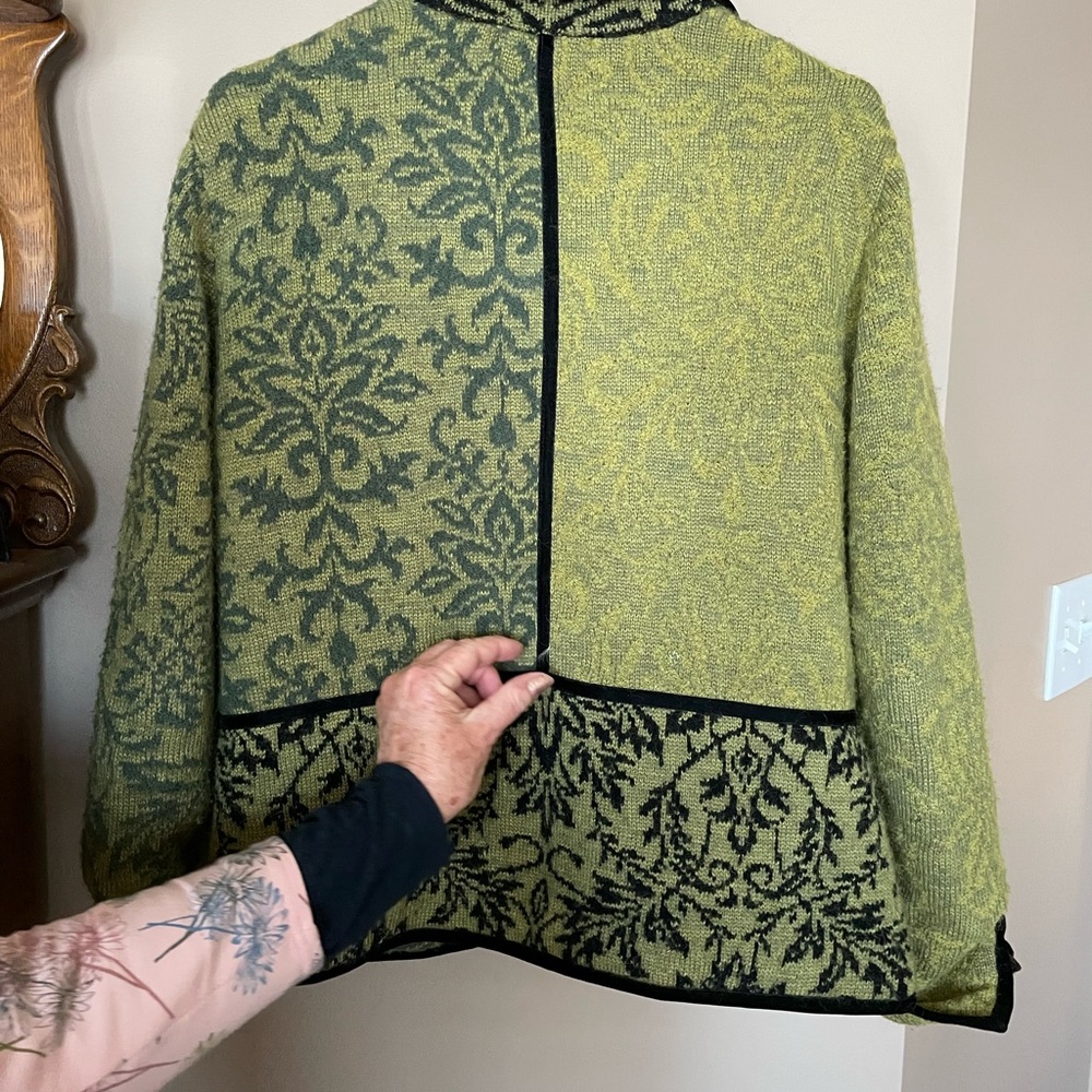 Icelandic wool jacket - Picture 3 of 5